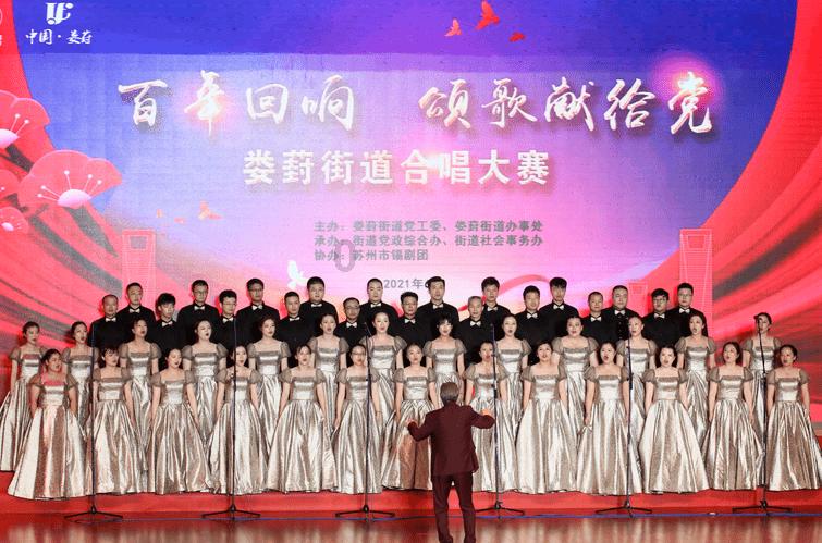奔驰跨界搞地产，在迪拜做了个住宅楼，外墙的Logo设计亮了
